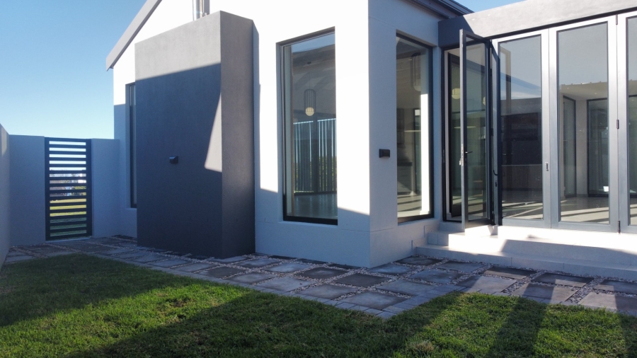 4 Bedroom Property for Sale in Oubaai Western Cape